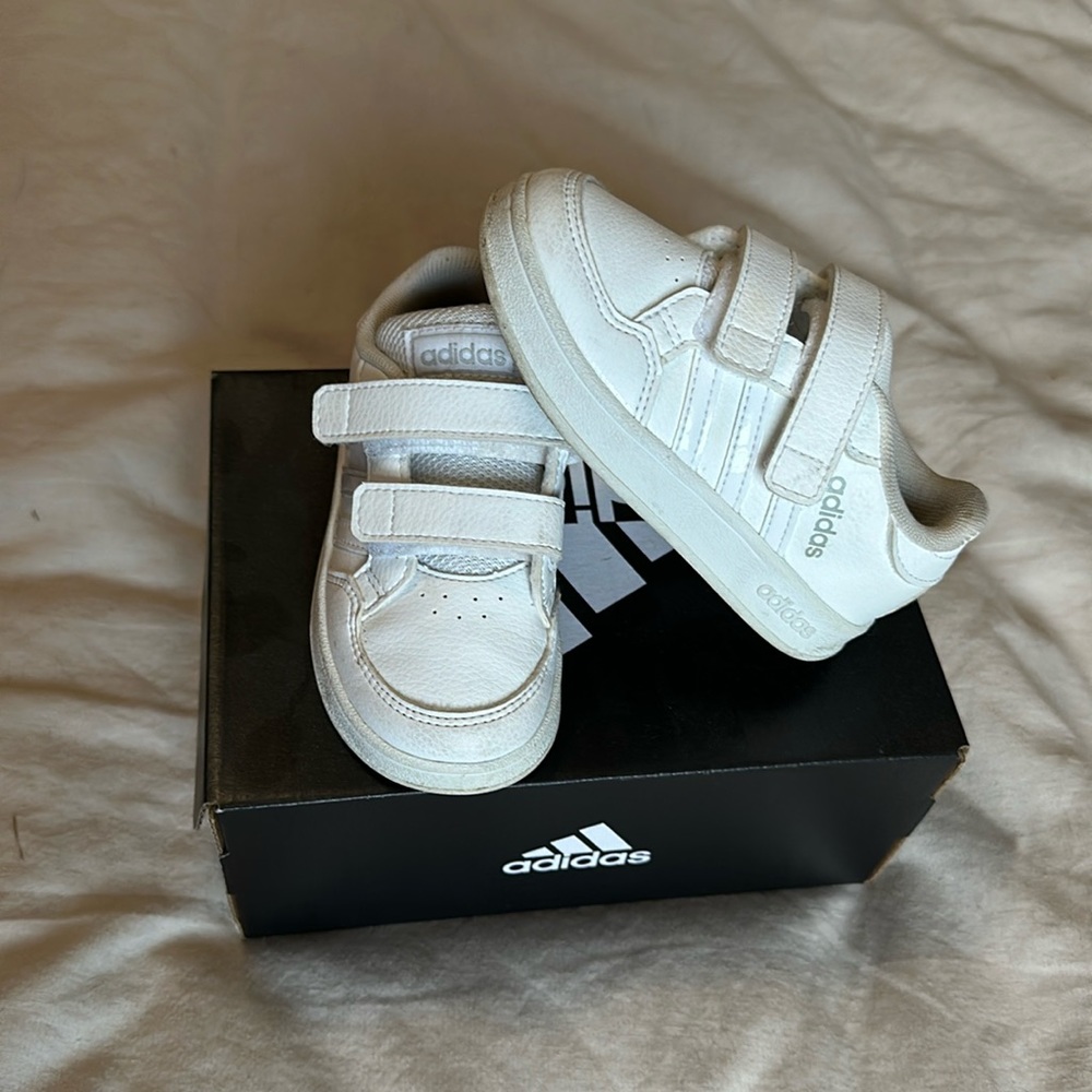 Adidas White BREAKNET I Sneakers
